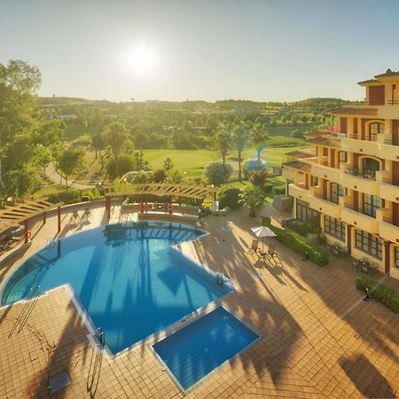 Ilunion Golf Badajoz Hotel Bagian luar foto