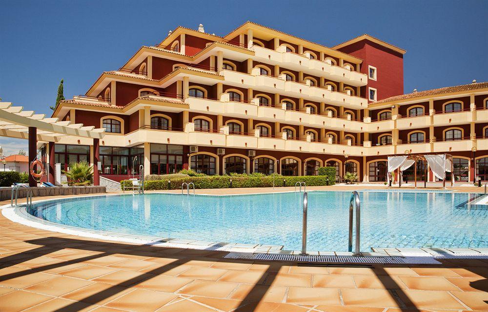 Ilunion Golf Badajoz Hotel Bagian luar foto
