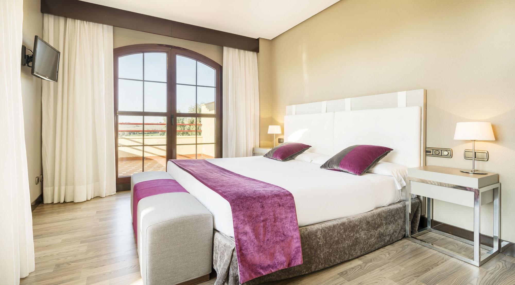 Ilunion Golf Badajoz Hotel Bagian luar foto