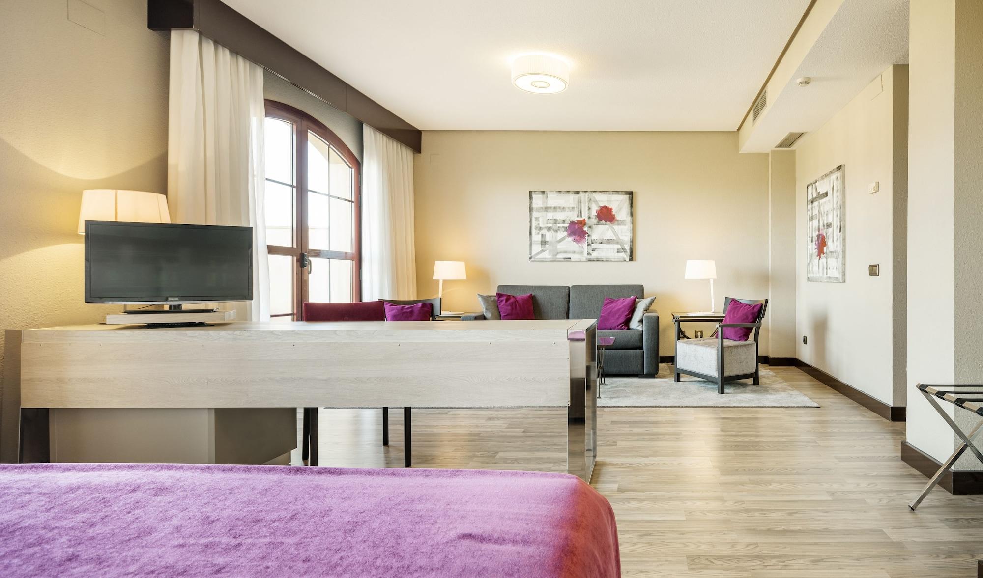 Ilunion Golf Badajoz Hotel Bagian luar foto