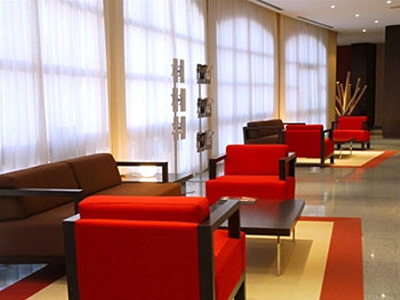 Ilunion Golf Badajoz Hotel Bagian luar foto